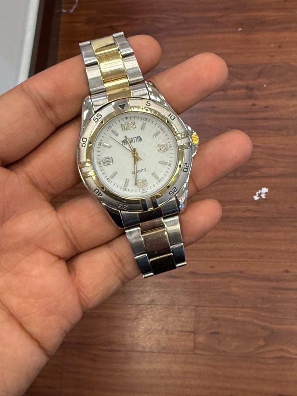 Manhattan vintage Two-Tone Silver and Gold Men’s Quartz Watch